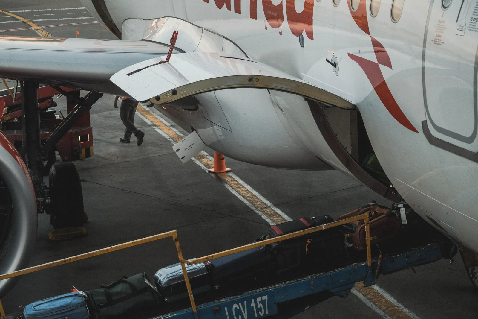 Elite status tiers and baggage benefits for American, Delta, United, Southwest, JetBlue, and Alaska Airlines